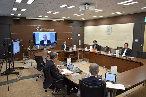 社員総会の様子