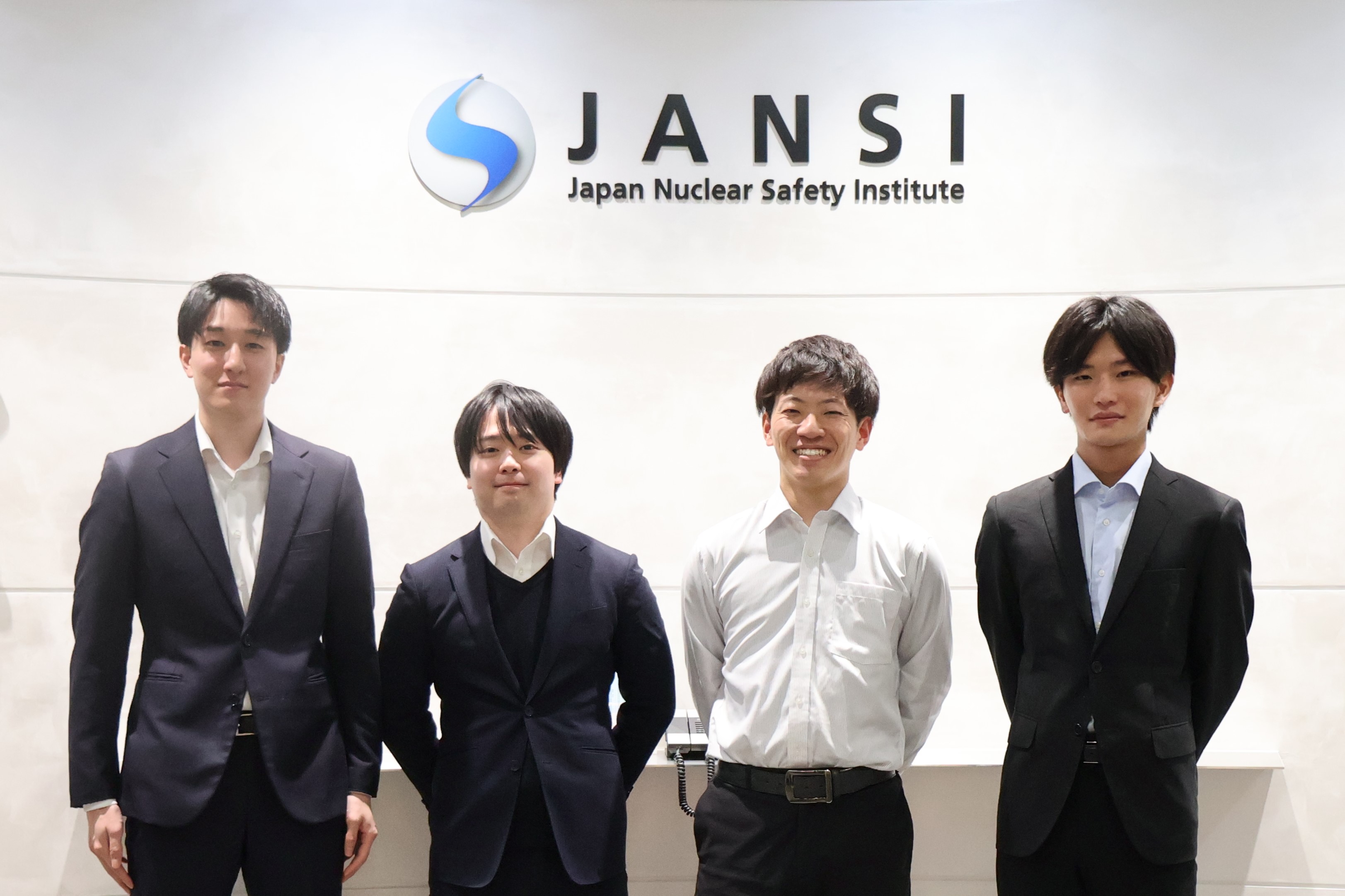 新卒職員座談会